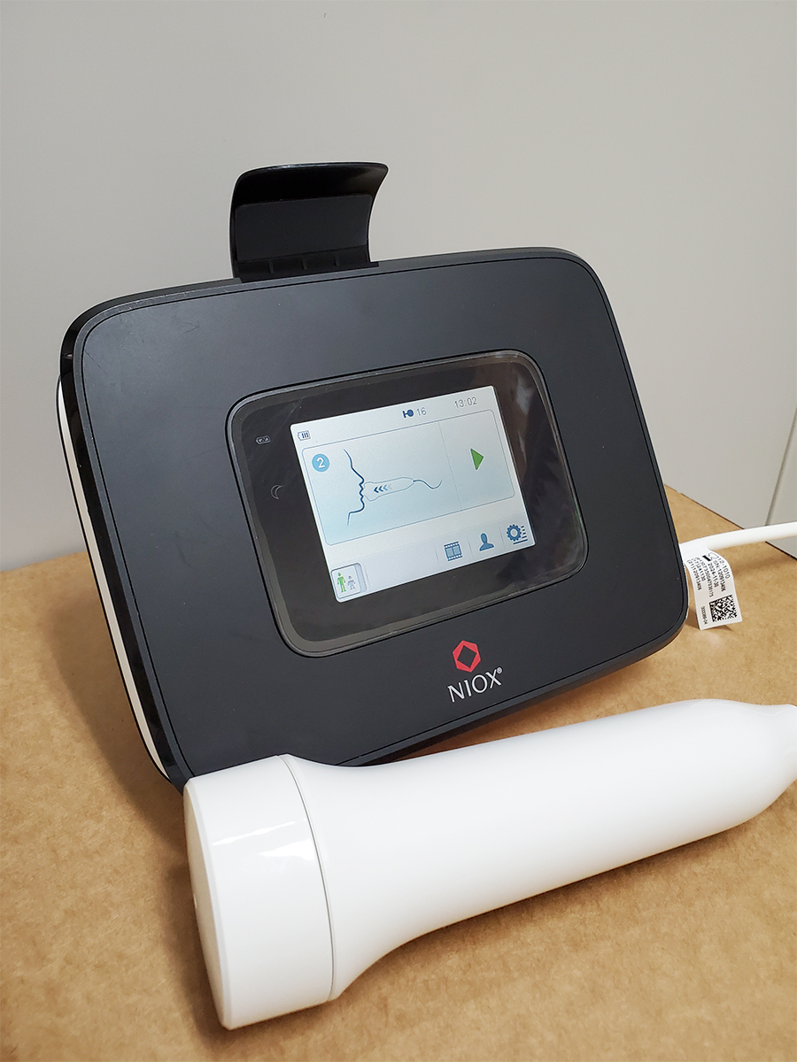設備、呼気一酸化窒素濃度（FeNO）測定装置の写真